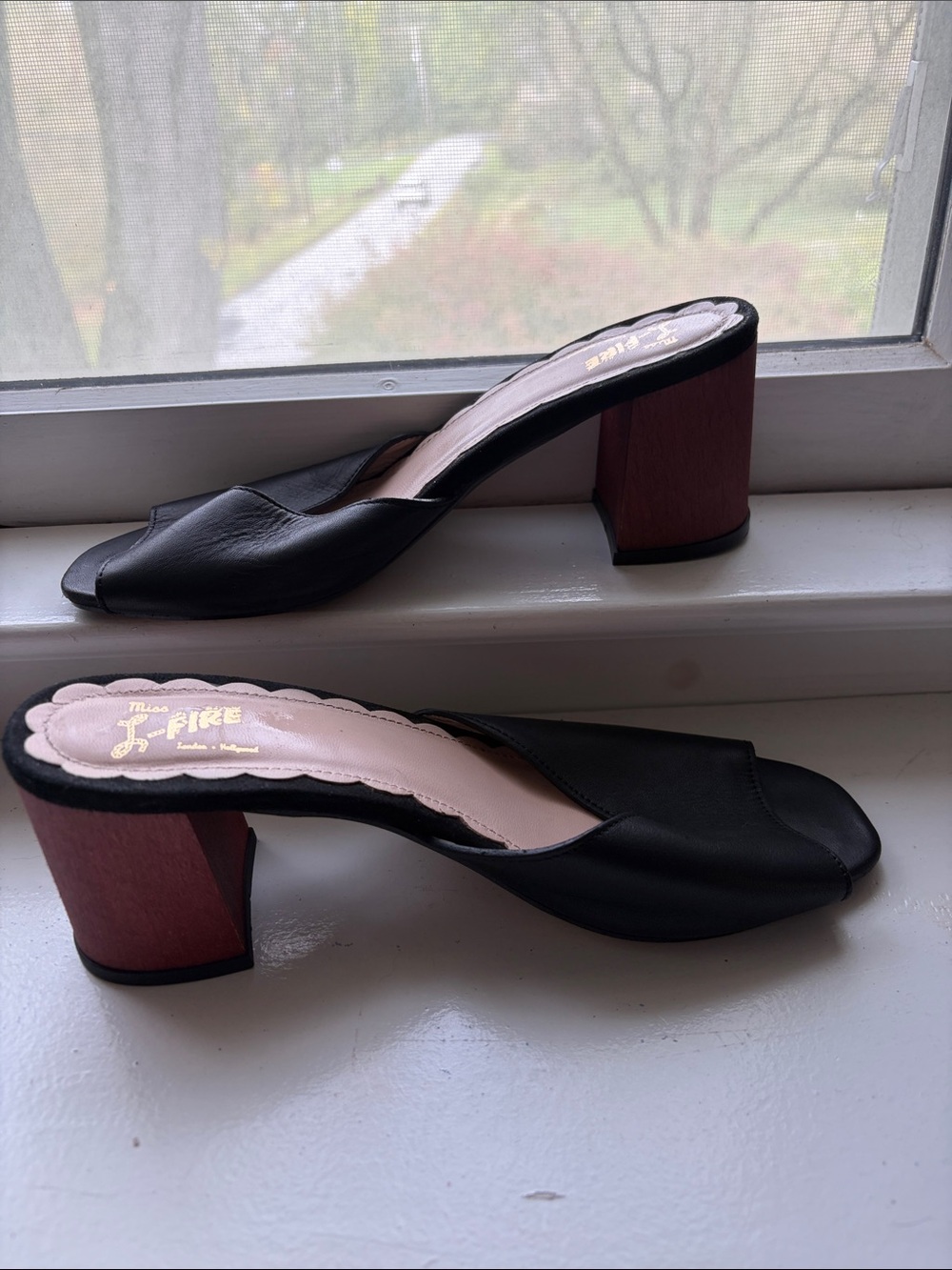 L-Fire Mules - Picture 2 of 5